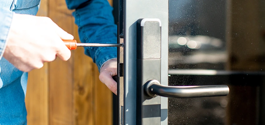 Aluminium Door Lock Replacement in Canyon Lake, California